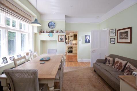 Dining Area / Breakfast Room 
