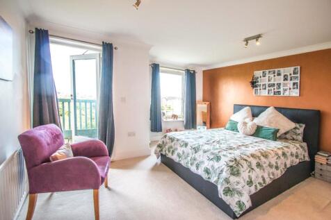 Master-bedroom.jpg
