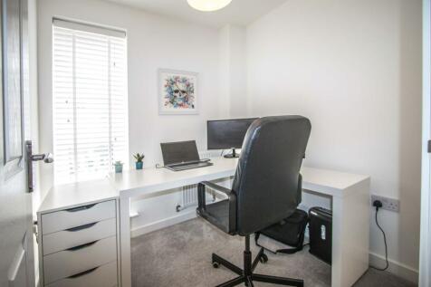 Bedroom-4/Office.jpg