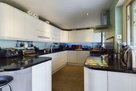 Kitchen.jpg