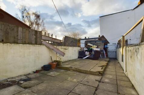 CAM01873G0-PR0196-STILL010.jpg