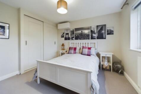 Bedroom 2.jpg