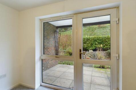 Door to garden .jpg