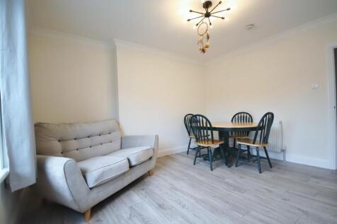 Living-Room-2.IMG_8445.jpg