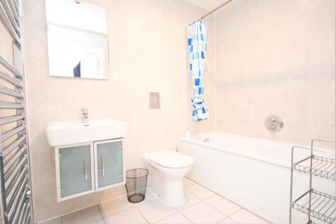 Bathroom (4).jpg