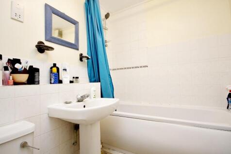 Bathroom (5).jpg