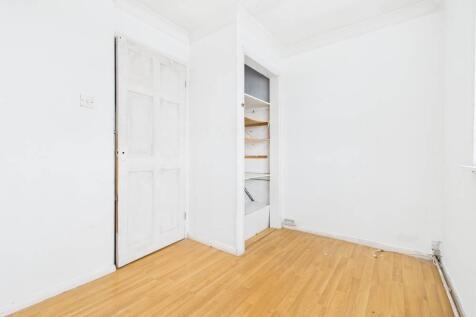 CAM02265G0-PR0035-STILL007-thumbnail-h750-70.jpg