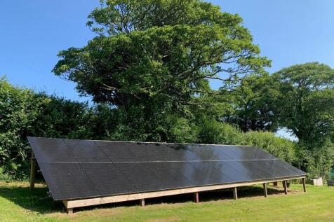 Solar panel array