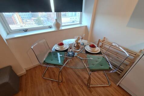 424 Marco Dining