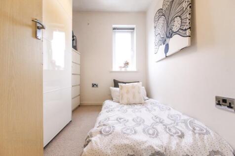 Small Bedroom 2