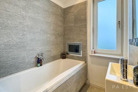 En-suite.