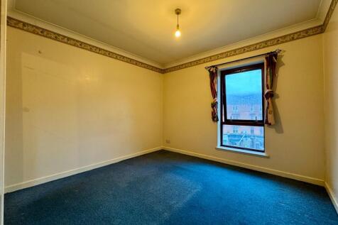 Front bedroom.