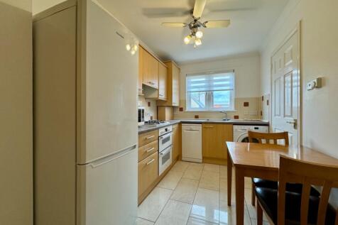 Dining kitchen.