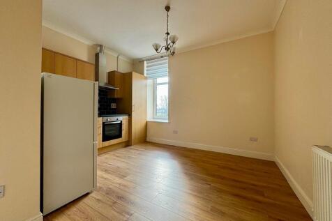Living/Kitchen.