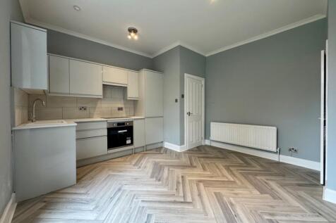 Living/Kitchen.