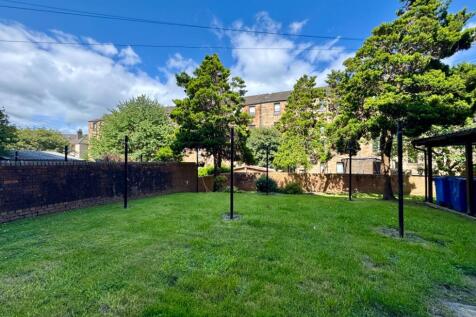 Rear communal/