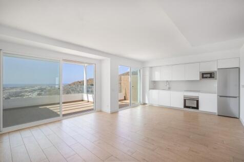 Living area &amp; terrac