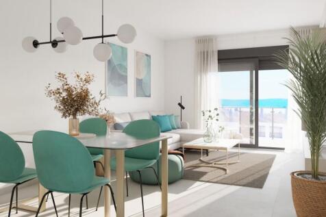 Living &amp; dining room