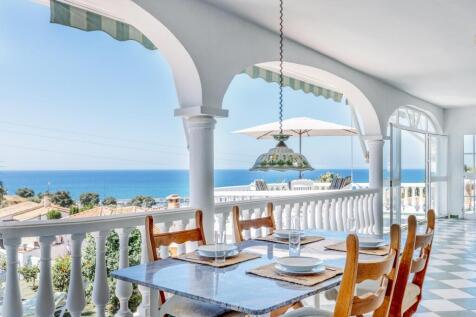Covered terrace &amp; vi