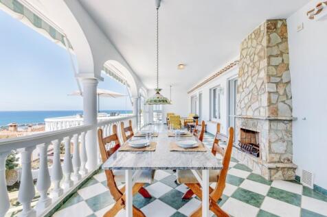 Covered terrace with