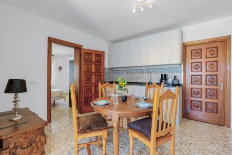 Dining area &amp; kitche