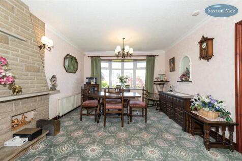 dining room 9369.jpg