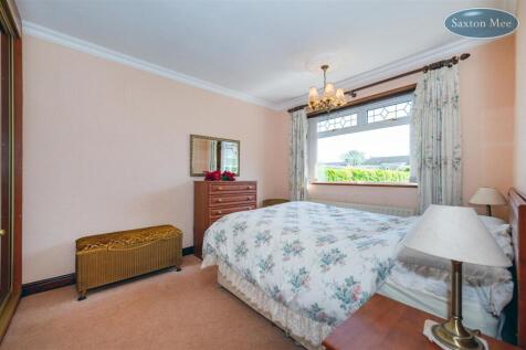 bedroom 2 9205.jpg