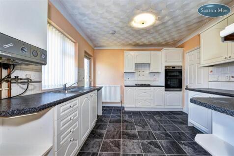 kitchen 125.jpg
