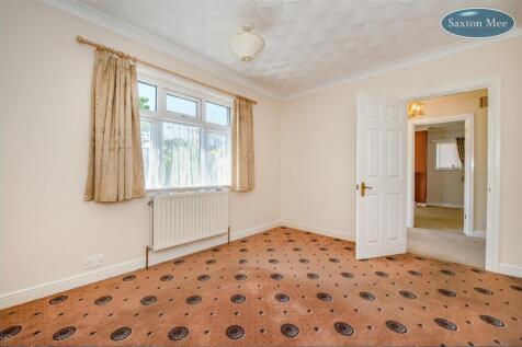 bedroom 2 161.jpg