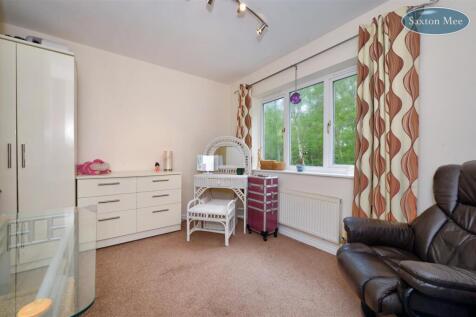 bedroom 4 2001.jpg