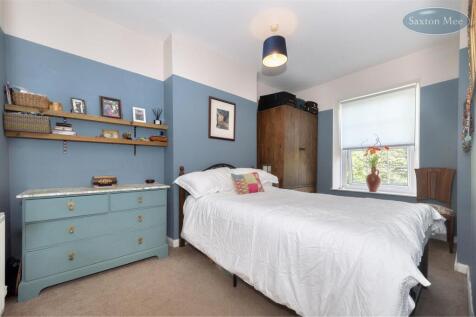 ash - bedroom 1 8456.jpg