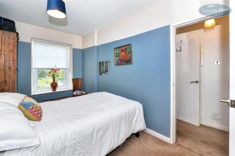 ash - bedroom 1 8464.jpg