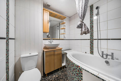 13714111768fb47c000e96