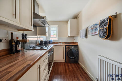 5000a9a2c9ea4725a3e116ab1be1f857