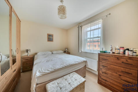 a93db025824548d58fdc910998aac35d