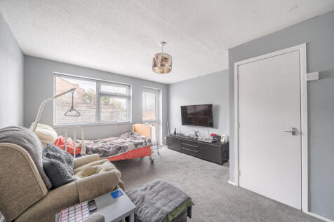 136514822690b3ce5c78c9arwhdr1