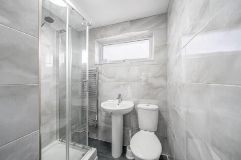 13651486690b39cb5093earwhdr1