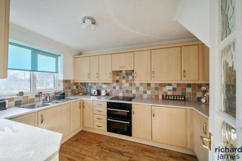 76c2db3f4b3e4088a3a39d677b4afa26