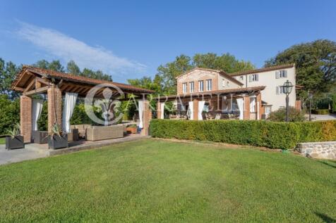 Elegante villa con p
