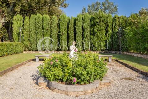 Elegante villa con p