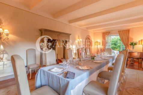 Elegante villa con p