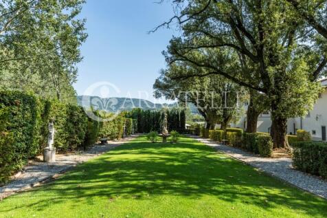 Elegante villa con p