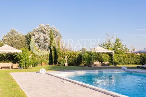 Elegante villa con p