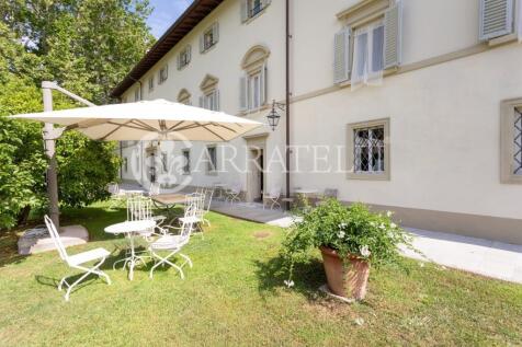 Elegante villa con p