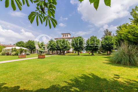 Vicino a Firenze vil