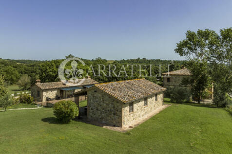 Casale con piscina e