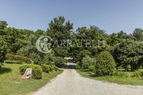 Casale con piscina e