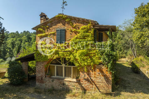 Casale con dépendan