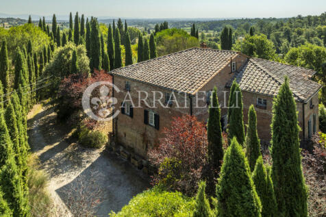 Casale con dépendan