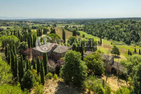 Casale con dépendan